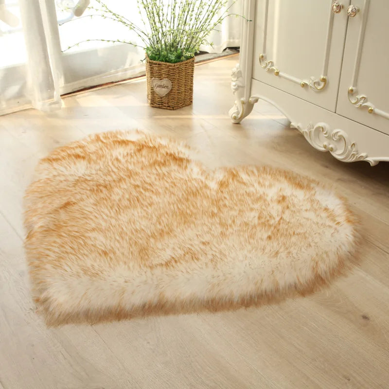 Tapis Shaggy En Cœur Sophrona beige clair